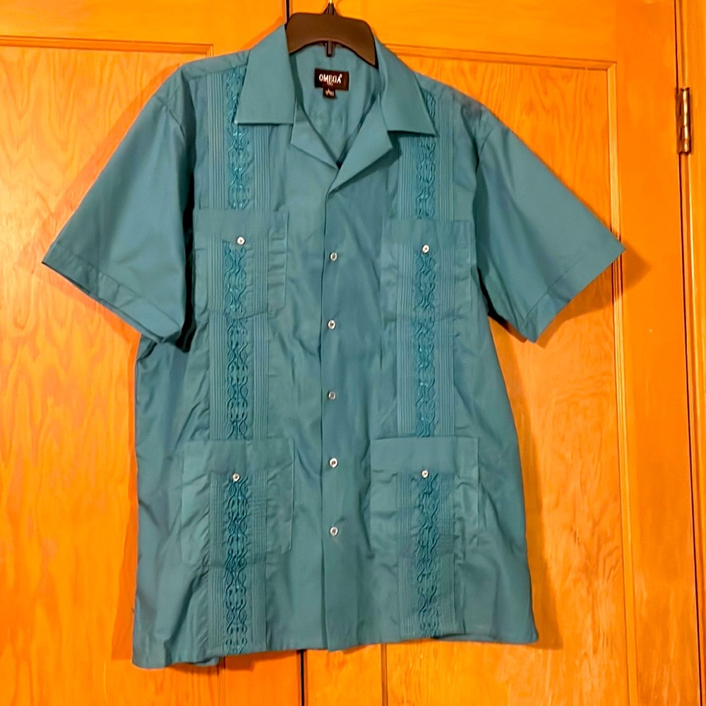Men’s Large Teal Guayabera Shirt. Made in Italy. Bundle and save!